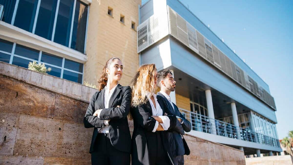 CAT Toppers List 2025: Non-engineers dominate top scores; 12 candidates secure perfect 100 percentile