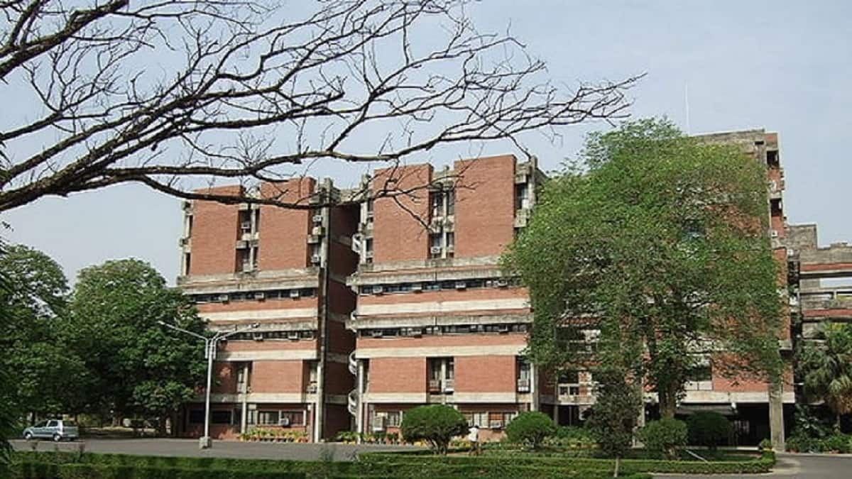 IIT Kanpur students have demanded for immediate suspension of a professor and closure of lab where Ankit Yadav conducted research. (Image source: Official website)