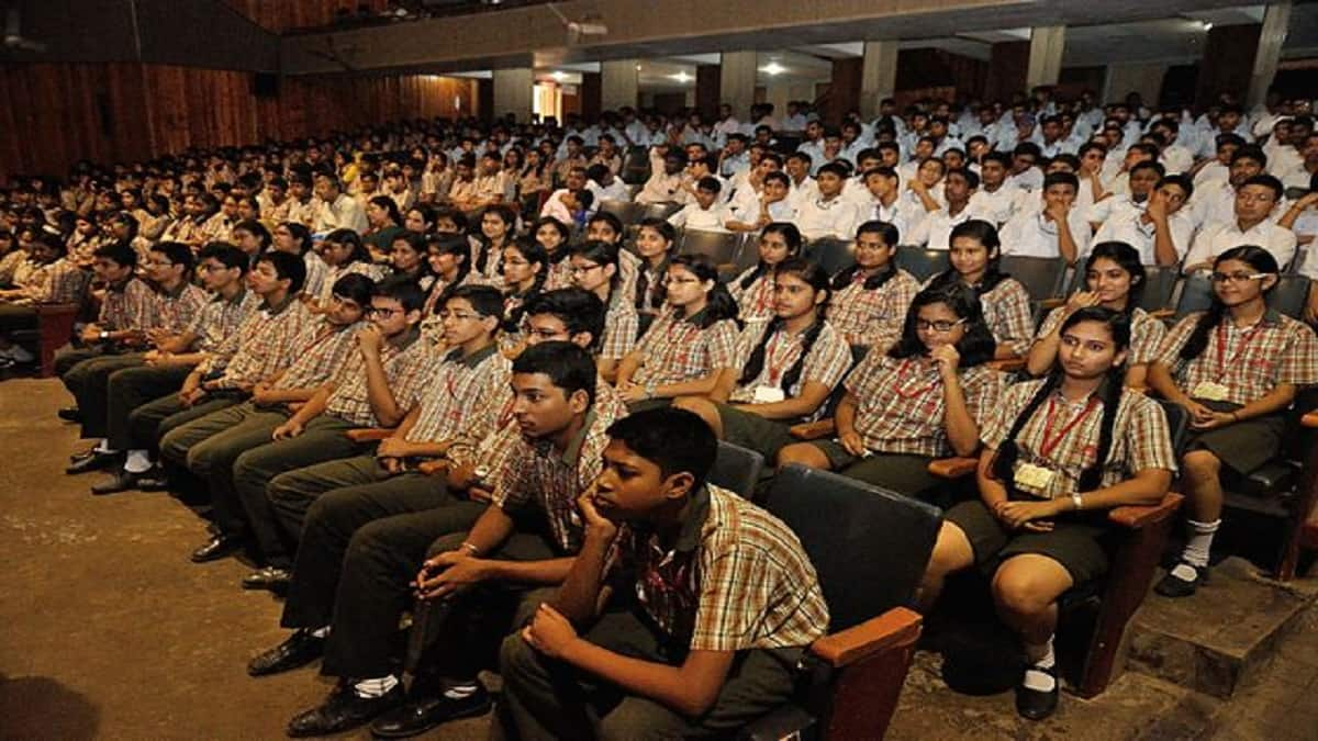 9.8 lakh students will appear in the West Bengal Madhyamik Class 10 exam starting from February 10. (Representational image: Wikimedia Commons)