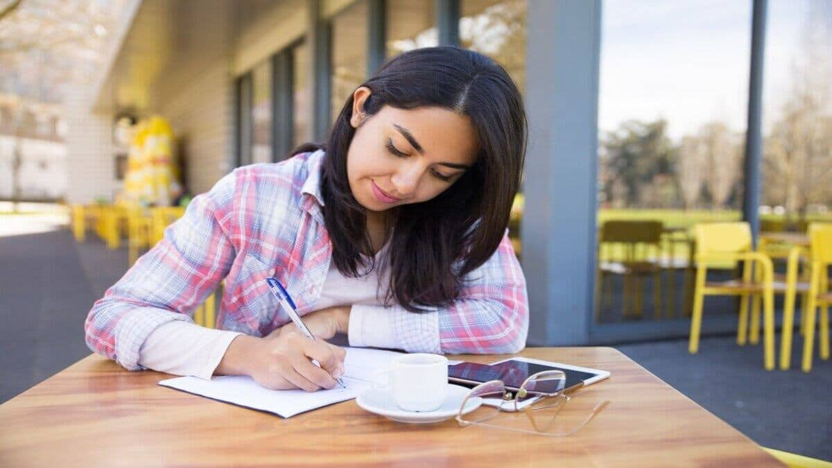 GRE vs IELTS: Know Differences and Which Exam is Better