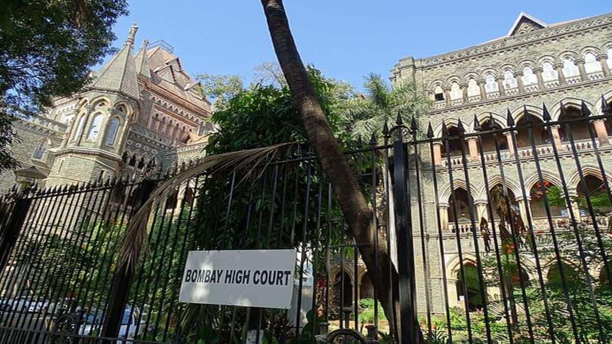 "We find that this is not a fit case to interfere. There is no merit in the petition and the same is dismissed," the Bombay HC said. (Image source: Wikimedia Commons)