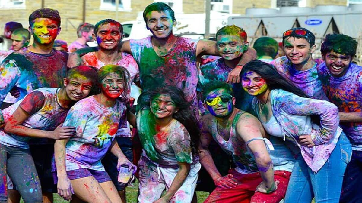 holi celebration in jaipur 2025