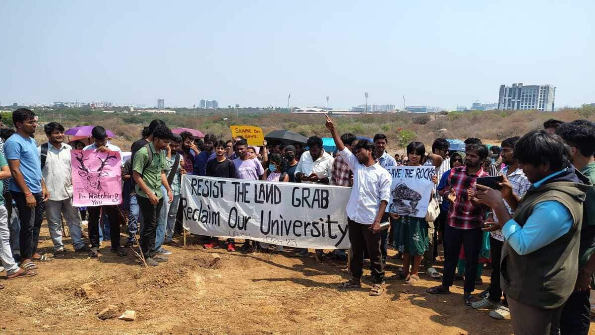 UoH students protest against land auction. (Image: X)