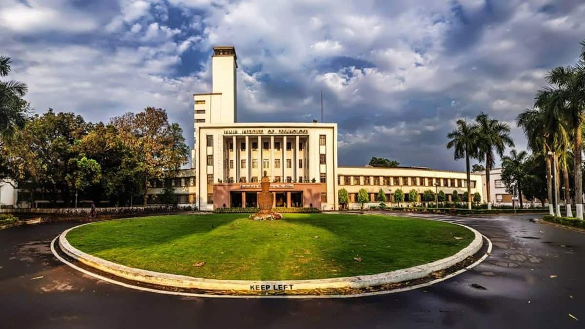 IIT Kharagpur student dies on campus. (Image: IIT Kharagpur/official Facebook account)