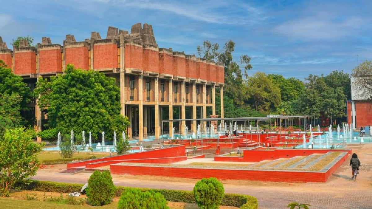 JEE Advanced 2025 Admit Card (Out) LIVE: IIT JEE Adv hall ticket available on candidate login; direct link