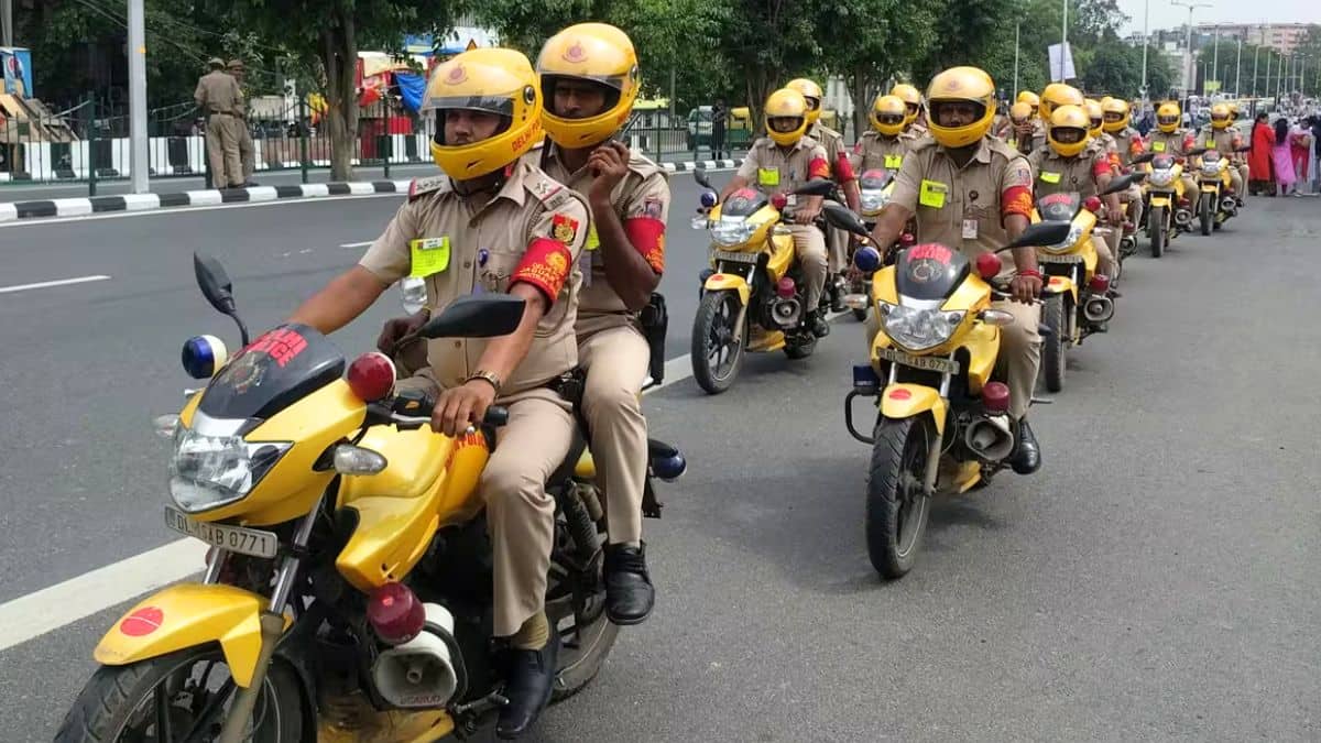 Delhi News: दिल्ली पुलिस ने स्कूल छोड़ने वाले बच्चों को शिक्षा प्रणाली से जोड़ने के लिए ‘नयी दिशा’ पहल शुरू की