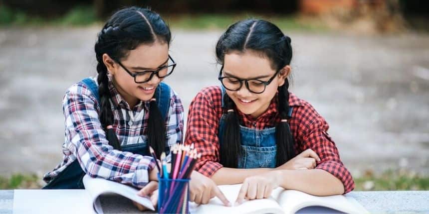 एचबीएसई 10वीं रिजल्ट 2025 में लड़कों की तुलना में लड़कियां रही आगे। (प्रतीकात्मक-फ्रीपिक)