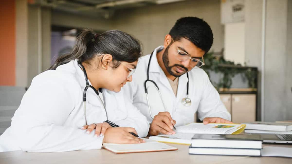 NEET MBBS cut-off 2025 for top medical colleges. (Representational image: Freepik)