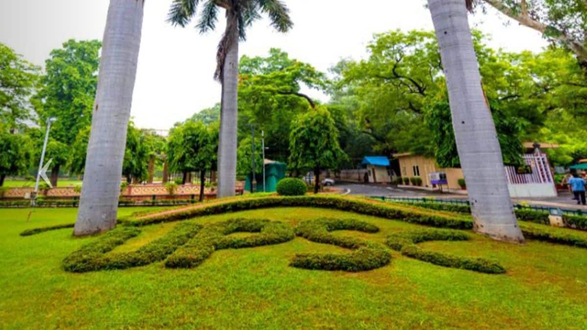 सीडीएस 2 फाइनल रिजल्ट 2024 में 510 मेल और 64 फीमेल उम्मीदवारों को शॉर्टलिस्ट किया गया है। (स्त्रोत-आधिकारिक वेबसाइट)