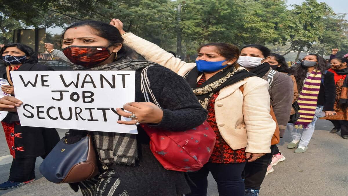 "If possible, the administration should arrange temporary shelters for the protesters," Justice Ghosh added. (Representational image: Pixels.com)