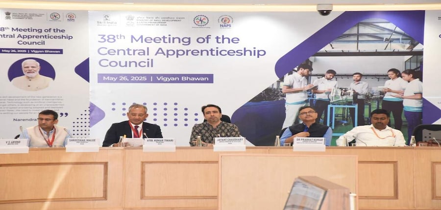 Increase in stipend under national apprenticeship promotion, training scheme. (Image: PIB official website)