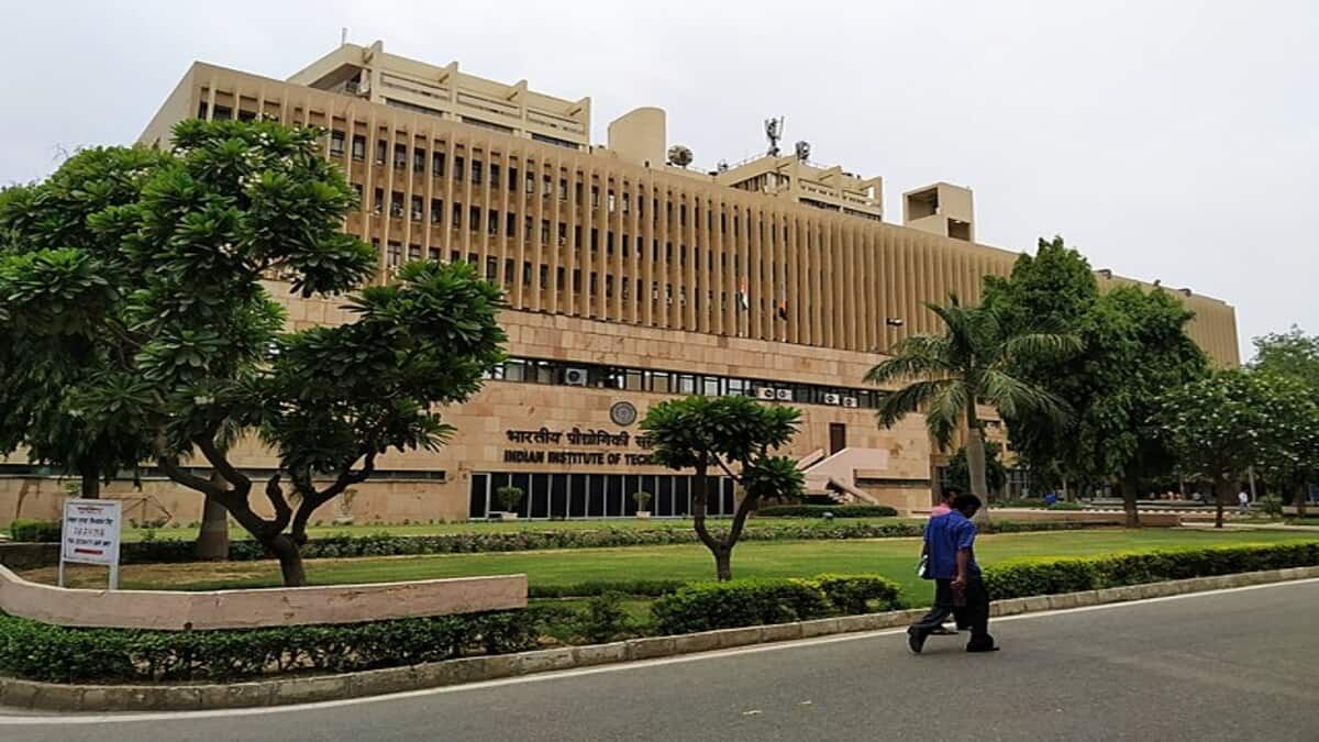 IIT Delhi revamps curriculum after 12 years to reduce students' burden, meet industry demands