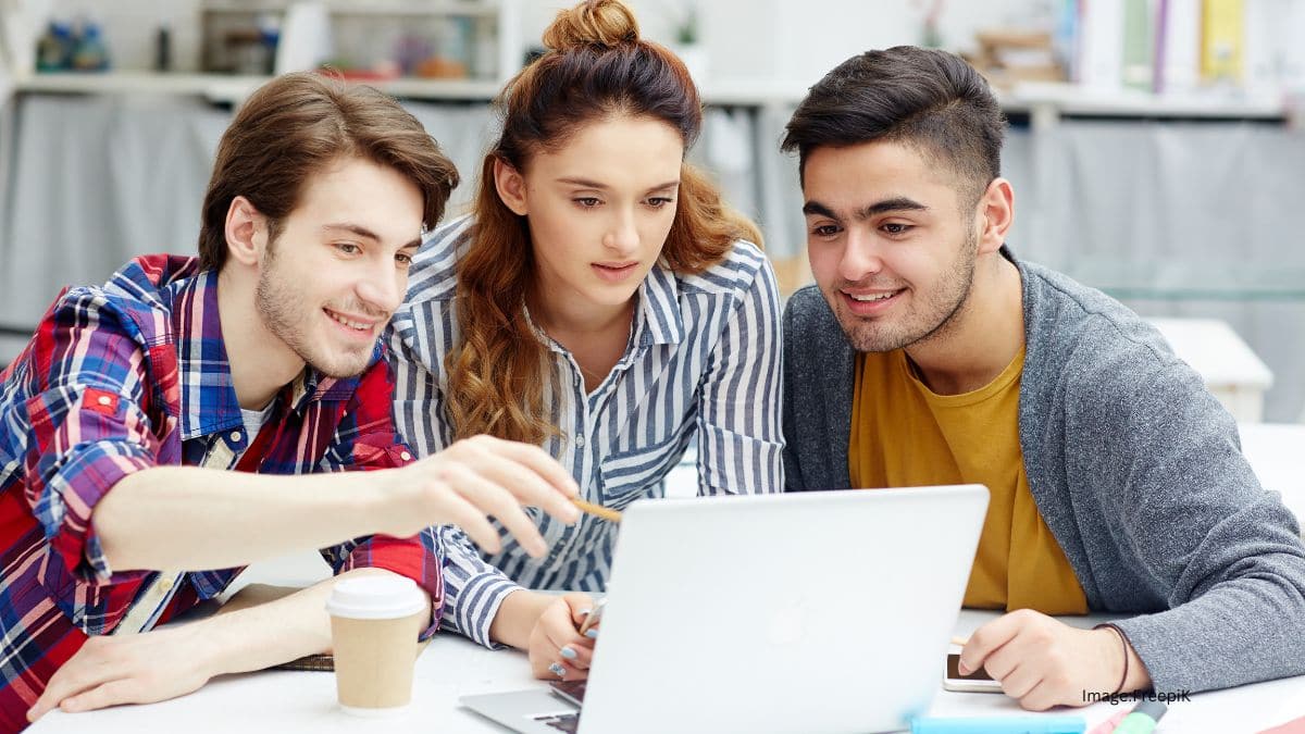 आगामी सरकारी परीक्षा कैलेंडर 2025 (Upcoming Government Exams in hindi) - यूपीएससी, एसएससी, बैंक परीक्षा
