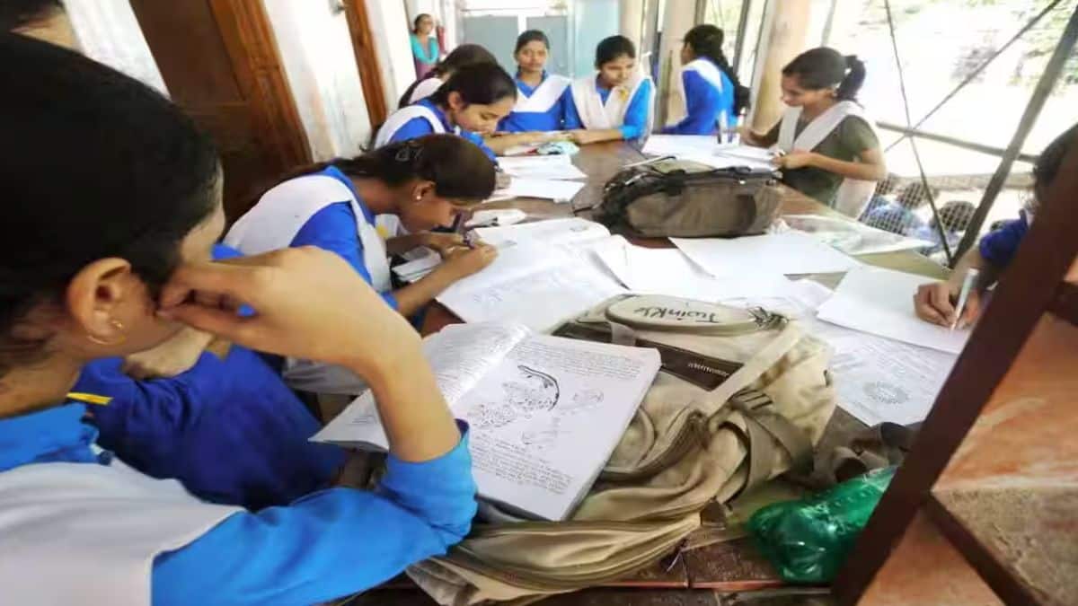 छात्र आधिकारिक वेबसाइट mpbse.nic.in पर जाकर कल रात 12 बजे तक आवेदन कर सकते हैं। (प्रतीकात्मक-विकिमीडिया कॉमन्स)