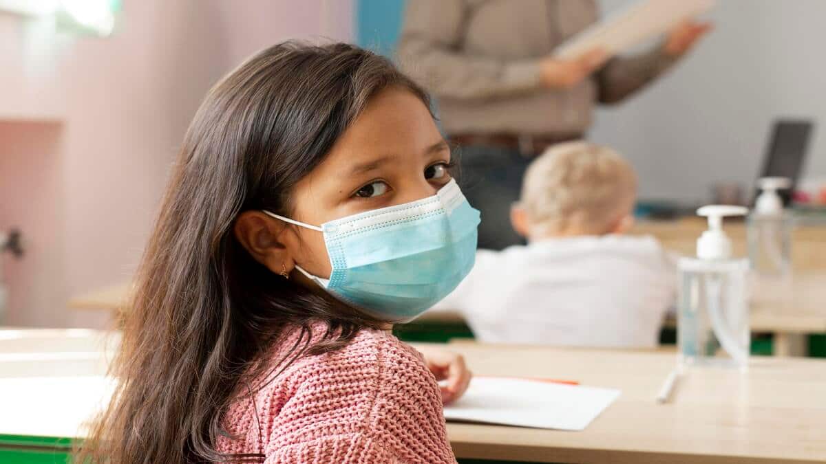 Karnataka schools reopen amid covid-19 cases. (Representational Image: Freepik)