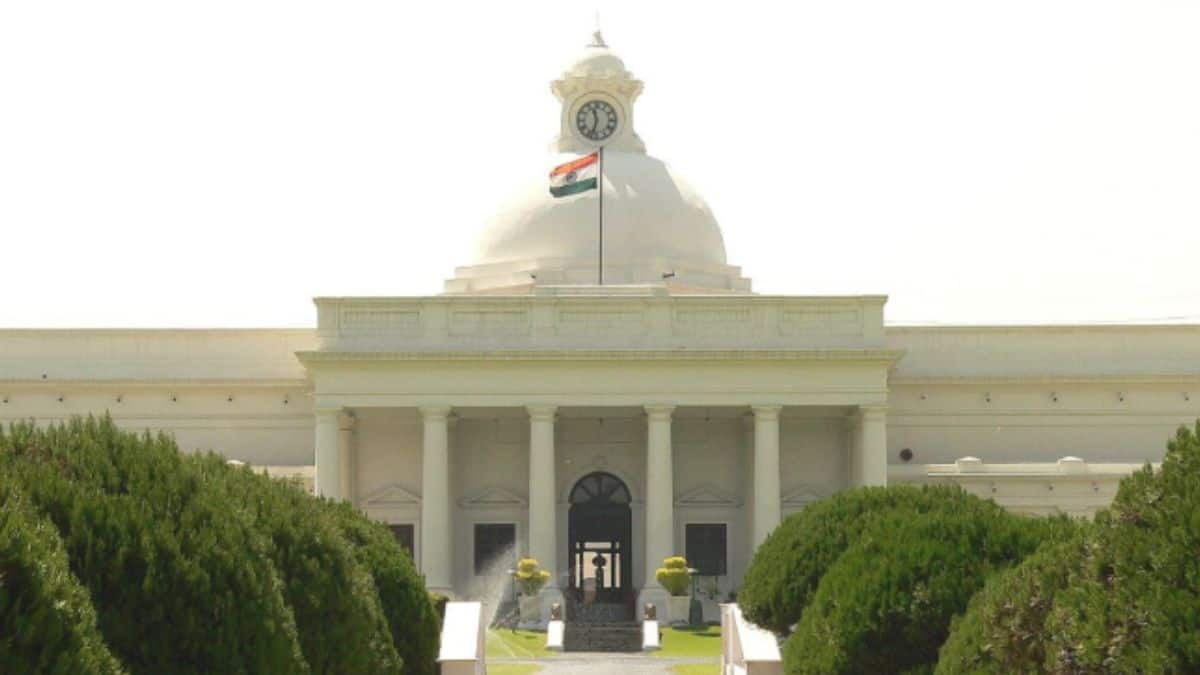 आईआईटी रुड़की ने एक अग्रणी व्यक्तिगत ताप तनाव जोखिम सूचकांक पूर्वानुमान (एचएसआरआईएफ) प्रणाली विकसित की है। (स्त्रोत-आधिकारिक एक्स)