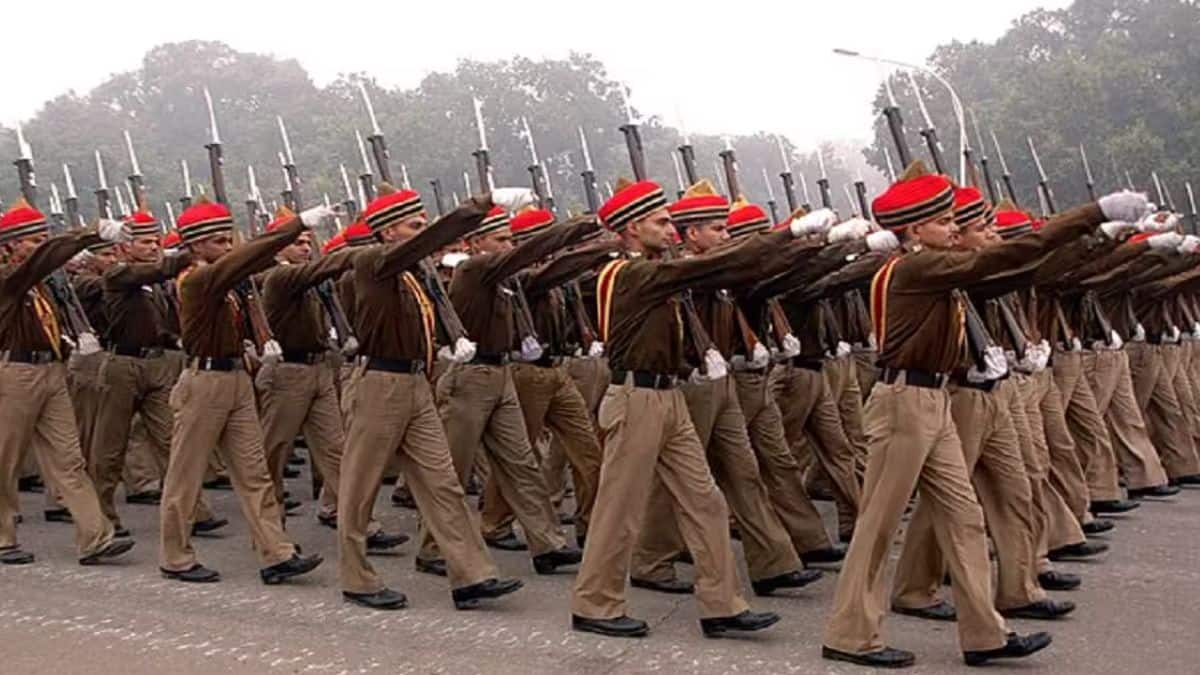 सीएम ने कहा कि पुलिस नियुक्ति समारोह में 60,244 पुलिसकर्मियों को नियुक्ति पत्र दिए जाएंगे। (प्रतीकात्मक-विकिमीडिया कॉमन्स)