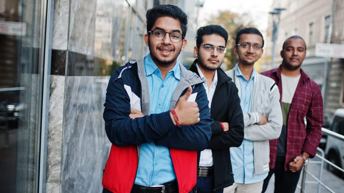 विदेश मंत्रालय ने बताया कि तेहरान में मौजूद भारतीय छात्रों को सुरक्षा कारणों से वहां से बाहर निकाला गया है। (प्रतीकात्मक-फ्रीपिक)