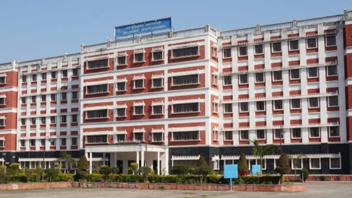यूकेपीएससी अपर पीसीएस प्रीलिम्स 2025 परीक्षा 29 जून को आयोजित की जाएगी। (स्त्रोत-आधिकारिक वेबसाइट)