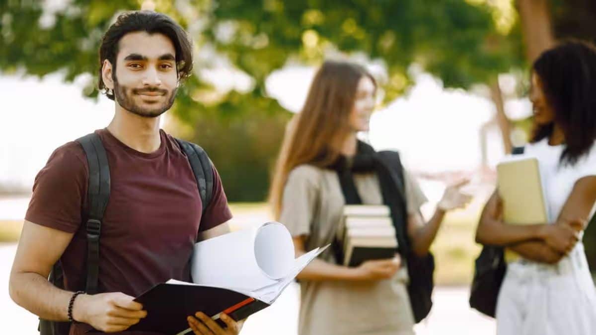सीयूईटी यूजी रिजल्ट 2025 चेक करने की प्रक्रिया इस लेख में आगे दी गई है। (प्रतीकात्मक-फ्रीपिक)