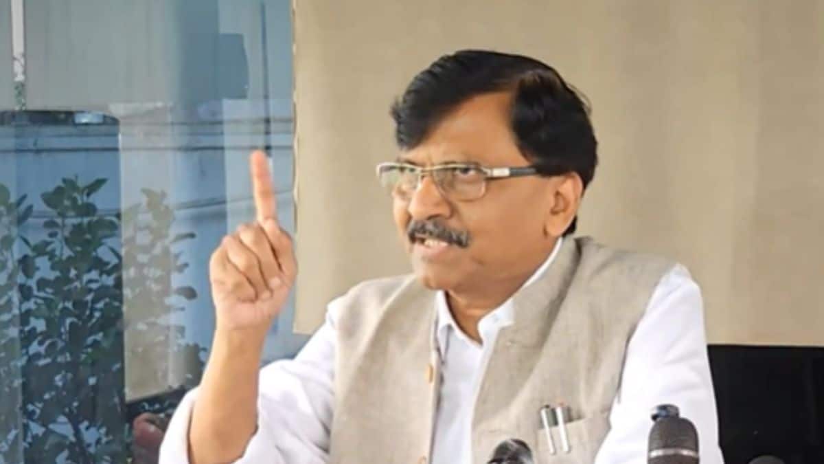 शिवसेना (यूबीटी) नेता ने दावा किया कि महाराष्ट्र में हिंदी सीखने के लिए दबाव बनाने की कोई जरूरत नहीं है। (स्त्रोत-पीटीआई/एक्स)
