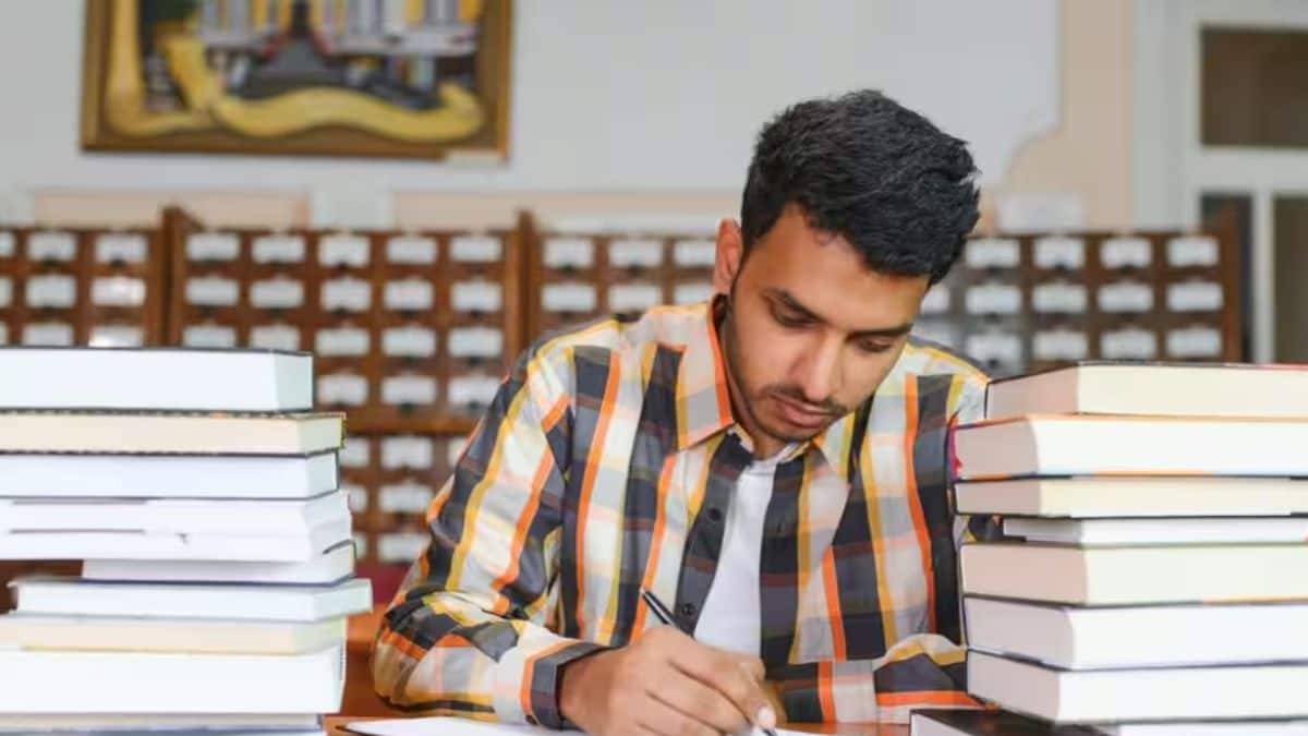 इससे पहले सीएसआईआर नेट 2025 के लिए आवेदन करने की अंतिम तिथि 23 जून 2025 थी।(प्रतीकात्मक-फ्रीपिक)