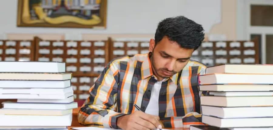 इससे पहले सीएसआईआर नेट 2025 के लिए आवेदन करने की अंतिम तिथि 23 जून 2025 थी।(प्रतीकात्मक-फ्रीपिक)