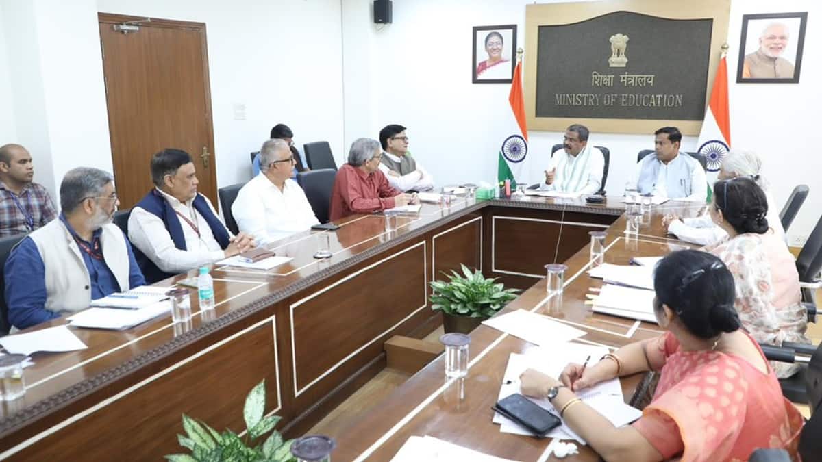 Dharmendra Pradhan overviews presentation on HECI. (Image: Dharmendra Pradhan/official X account)