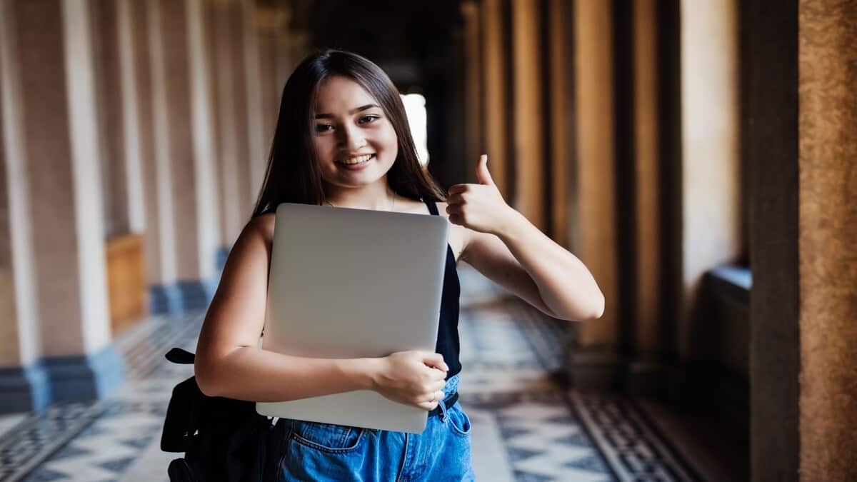 Students, who missed the deadline to register for the Mumbai University admissions 2025 can apply for UG courses at mu.ac.in till June 10. (Representational image: Freepik)