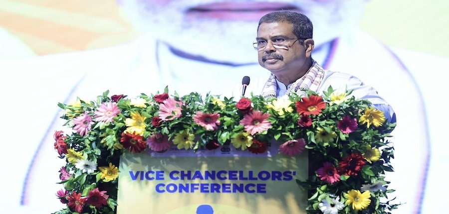 शिक्षा मंत्री धर्मेंद्र प्रधान ने उद्घाटन सत्र में कहा कि पिछले 10 वर्षों में उच्च शिक्षा प्रणाली में व्यापक बदलाव आया है। (इमेज-एक्स/@dpradhanbjp)