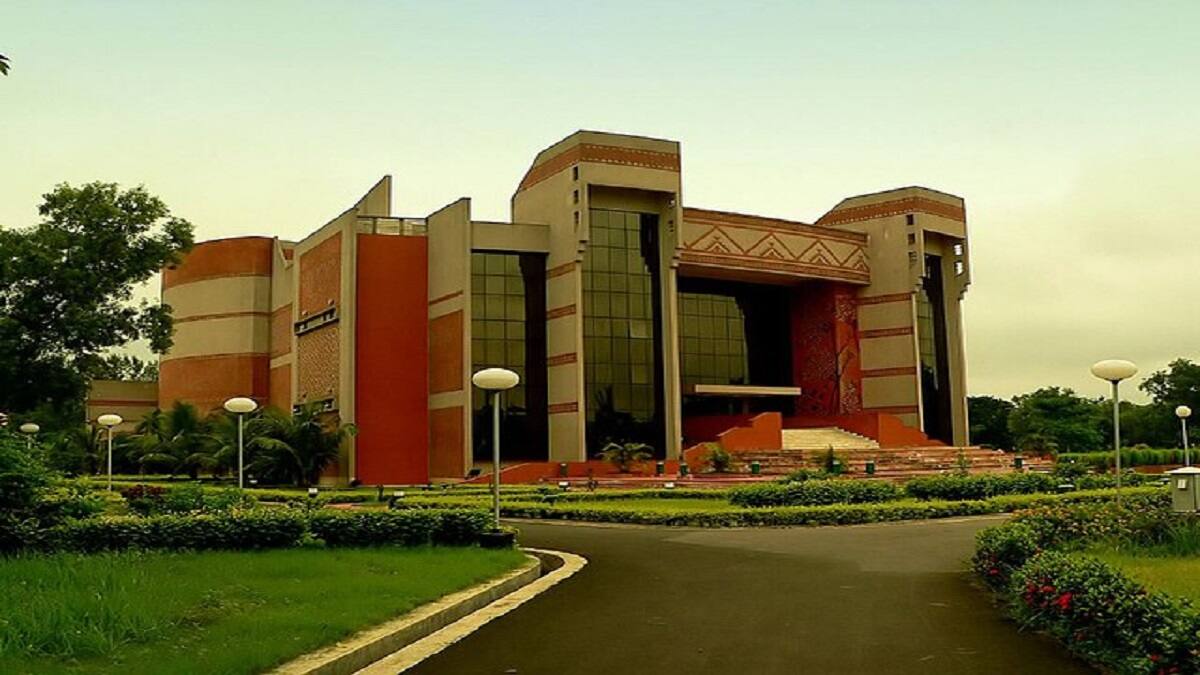 IIM Calcutta: Father of the woman in rape case dismisses police claims. (Image source: Wikimedia Commons)