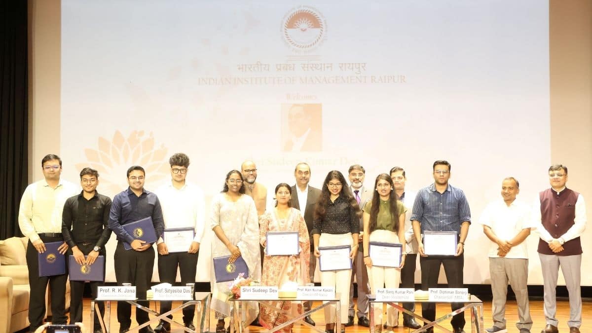 2025-27 बैच के छात्र देश के 21 राज्यों और 3 केंद्र शासित प्रदेशों से हैं। (इमेज-आधिकारिक)