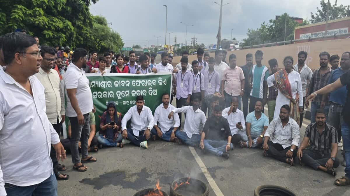 Police have arrested Principal Dillip Ghose and teacher Samira Kumar Sahoo for abetment to suicide and sexual harassment. (Image: Biju Janata Dal/ official X account)