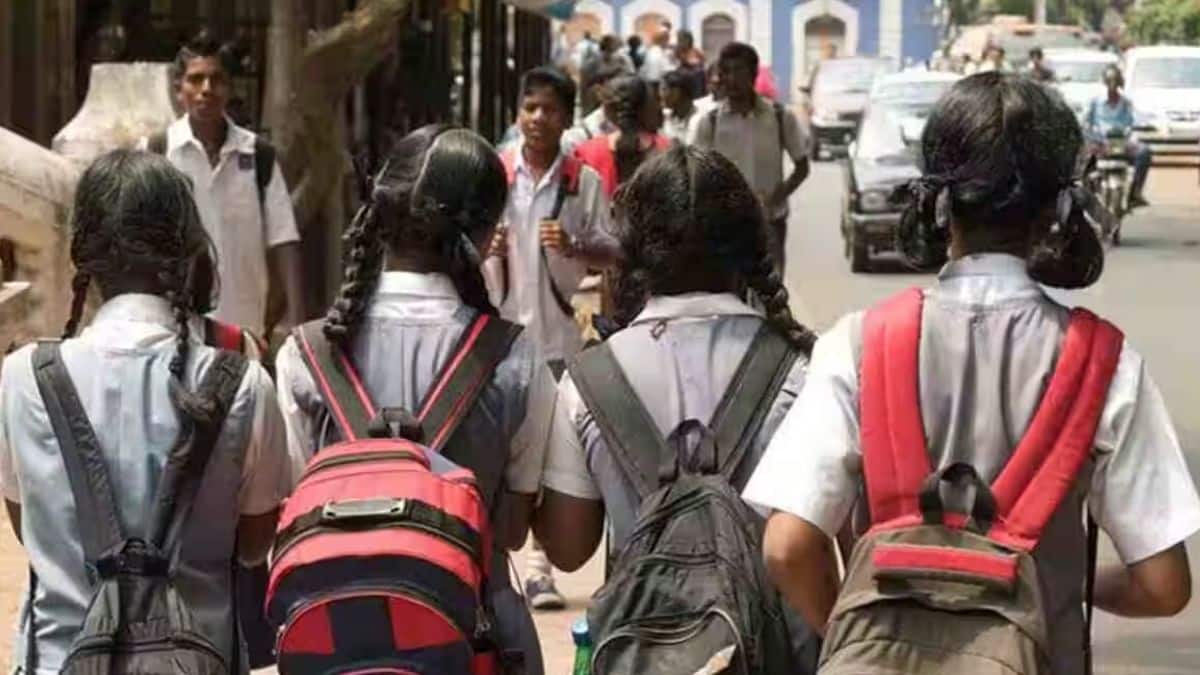 एनसीईआरटी ने कक्षा 8 के लिए नई सामाजिक विज्ञान की पाठ्यपुस्तक "समाज की खोज: भारत और उससे आगे" जारी की है। (प्रतीकात्मक-विकिमीडिया कॉमन्स)