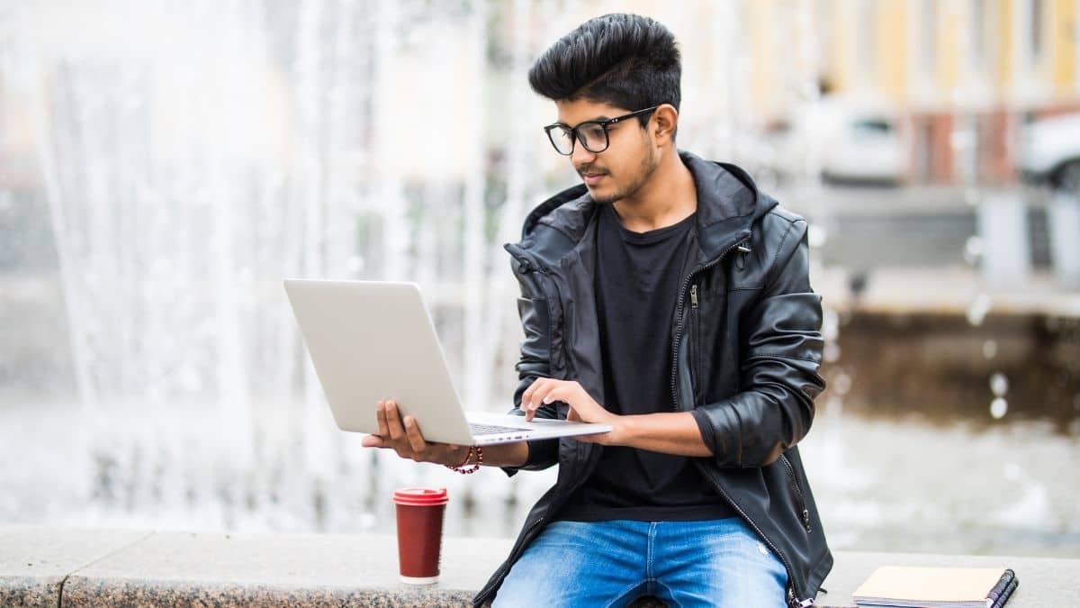उम्मीदवार आज यानी 17 जुलाई से 16 अगस्त 2025 शाम 6 बजे तक अपने अंक ऑनलाइन देख सकते हैं। (प्रतीकात्मक-फ्रीपिक)