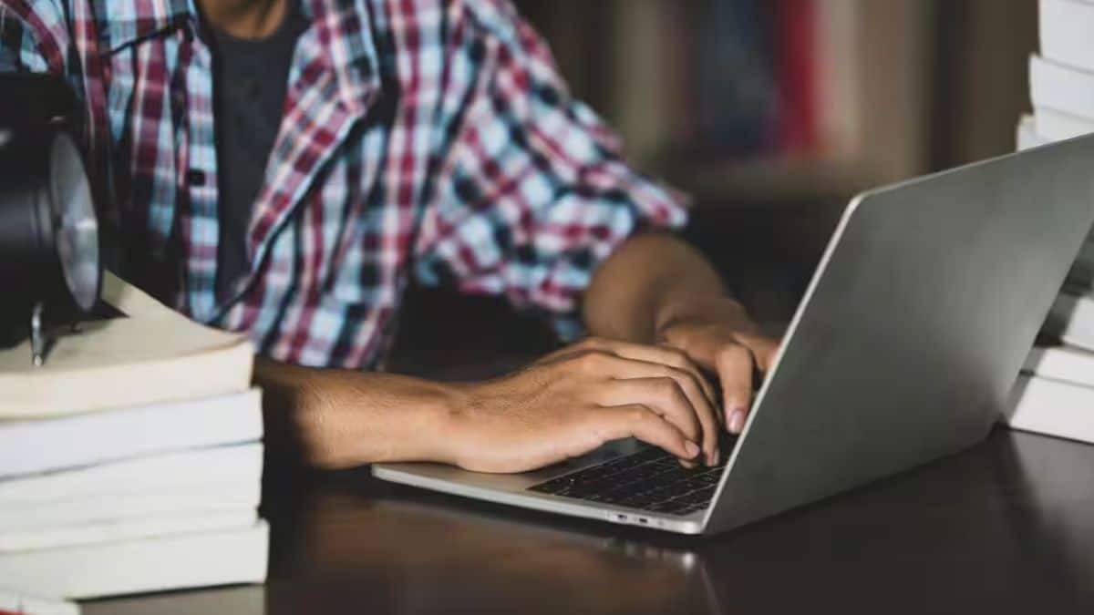 आरएसएसबी भर्ती परीक्षा 27 जुलाई 2025 को दो पालियों में आयोजित की जाएगी। (प्रतीकात्मक-फ्रीपिक)