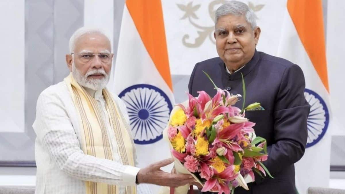राज्यसभा के सभापति धनखड़ का इस्तीफा संसद के मानसून सत्र के पहले दिन आया। (इमेज-एक्स/@VPIndia)