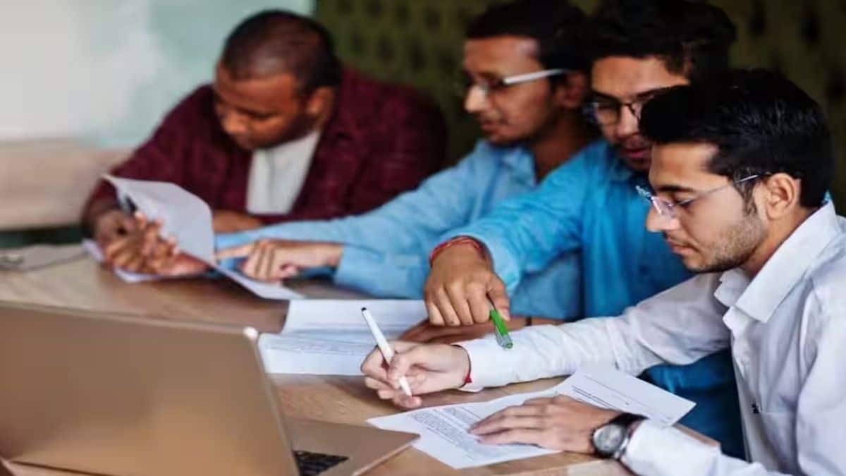 एचएसएससी के अध्यक्ष हिम्मत सिंह ने नूंह और अन्य स्थानों पर स्थित परीक्षा केंद्रों का दौरा किया। (प्रतीकात्मक-फ्रीपिक)