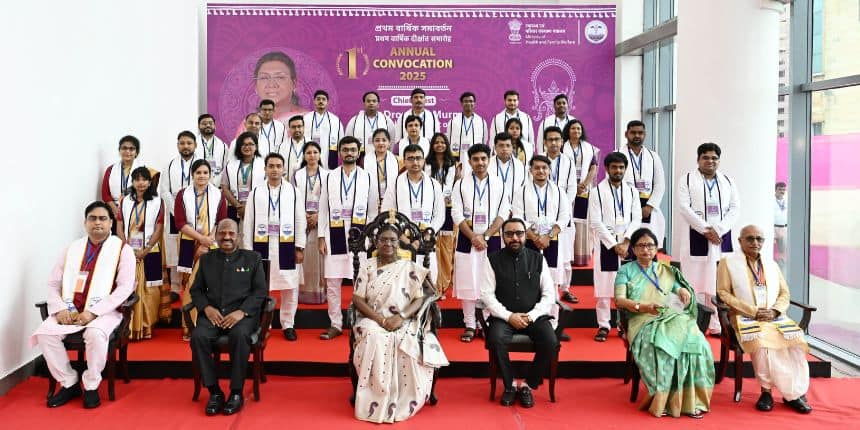 इससे पहले, राष्ट्रपति द्रोपदी मुर्मू 30 अगस्त, 2025 को एम्स-कल्याणी के दीक्षांत समारोह को संबोधित किया था। (इमेज- आधिकारिक एक्स/राष्ट्रपति भवन)