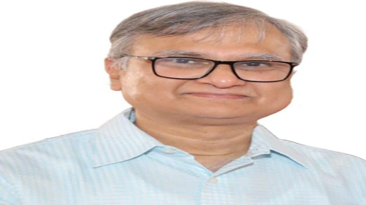 Ajit Kumar Chaturvedi appointed BHU VC. (Image: IIT Kanpur official press release)