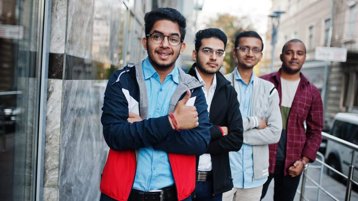 हड़ताल से सरकारी और निजी संस्थानों के साथ-साथ यातायात और शिक्षा व्यवस्था पर भी असर पड़ सकता है। (प्रतीकात्मक-फ्रीपिक)
