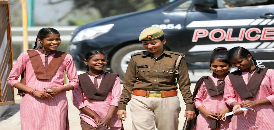 Download Bihar Police Constable admit card 2025 at csbc.bihar.gov.in. (Image: Pexels.com)