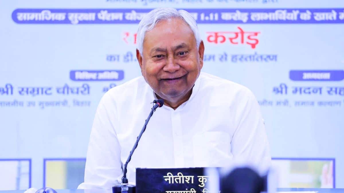 सीएम नीतीश कुमार ने सोशल मीडिया प्लेटफॉर्म 'एक्स' पर मानदेय दोगुना करने की घोषणा की है। (इमेज-एक्स/@NitishKumar)