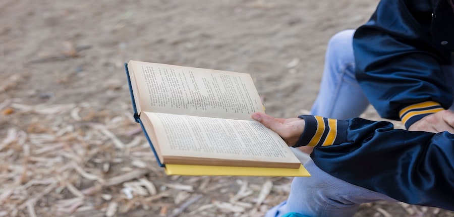 Gujarat is home to followers of all religions. Including just Gita 'contradicts the principles of secularism'. (Representational image: Freepik)