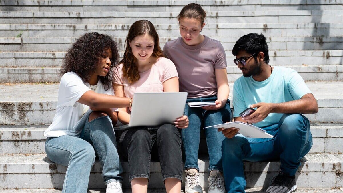 Apply for ICSI CS December 2025 at smash.icsi.edu. (Image: Freepik)