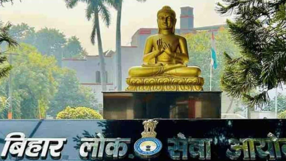 आयोग ने कहा कि अभ्यर्थियों से अपेक्षा की जाती है कि वे निरर्थक अफवाहों एवं भ्रामक दुष्प्रचार से सावधान रहें। (आधिकारिक वेबसाइट)