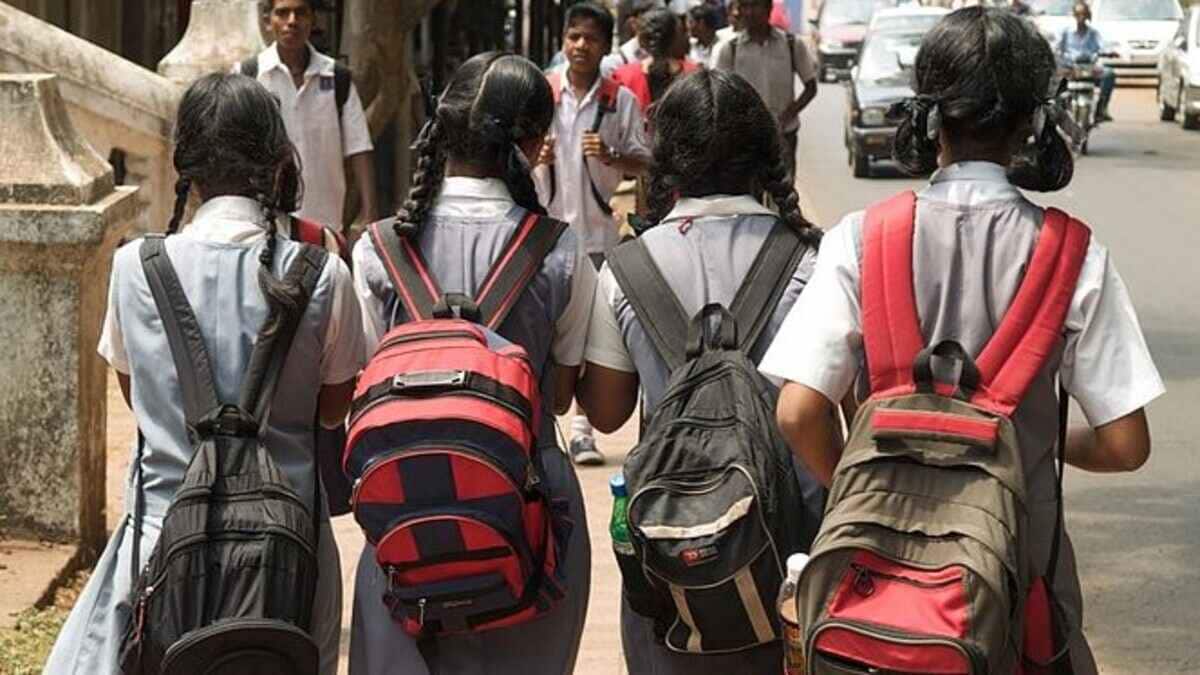 Apply for CBSE Class 10th, 12th supplementary exam 2025 post-result services at cbse.gov.in. (Image: Wikimedia Commons)