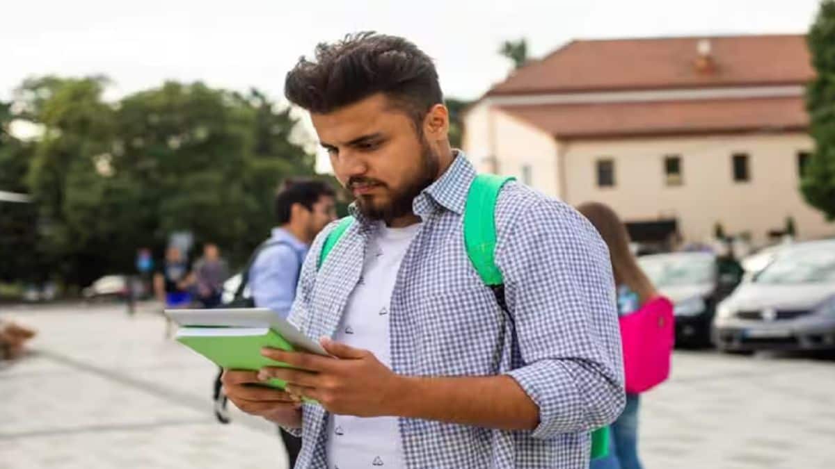 नीट यूजी काउंसलिंग 2025 राउंड 1 शेड्यूल में बदलाव पहले भी किया जा चुका है। (प्रतीकात्मक-फ्रीपिक)
