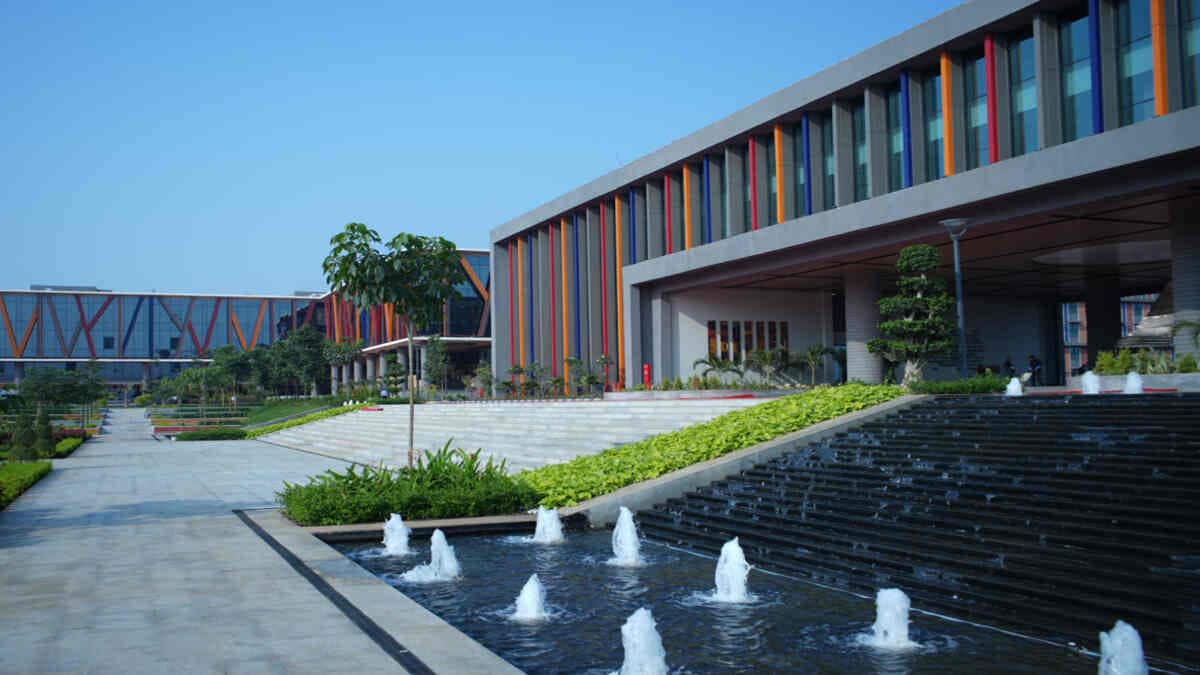 BITS Law Schools invites applications for 5-year LLB admission 2026. (Image: BITS Law School official press release)