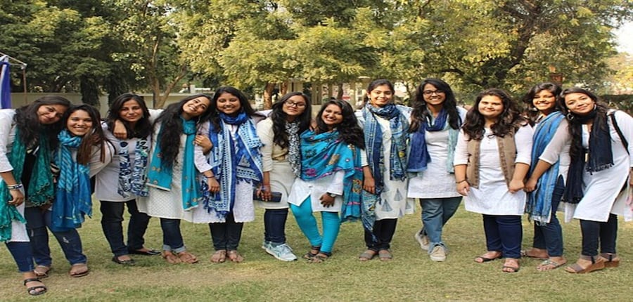 Candidates having queries regarding the admission process can write to DU’s NCWEB by emailing at helpdesk_ug_admission@ncweb.du.ac.in. (Representational image: Wikimedia Commons)